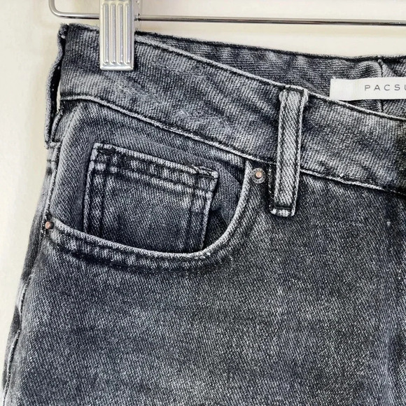 PacSun 90s Throwback High Waisted Dark Washed Mom  Denim Jeans - Picture 9 of 14